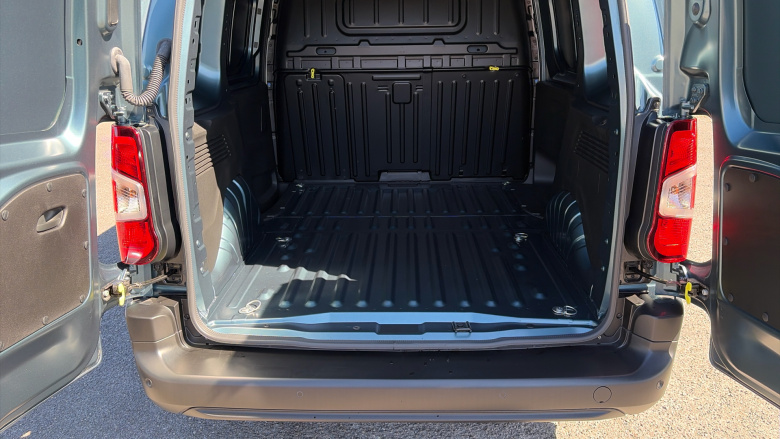 Vauxhall Combo Cargo Combo Diesel 1.5 Turbo D 100ps Prime Plus H1 Van